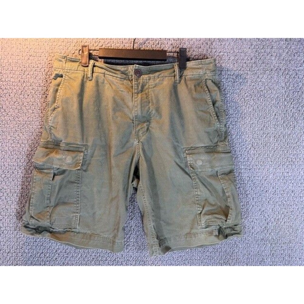 Lands End Olive Khaki Cargo Utility Durable Shorts Pockets  / Men's 34 to 36
